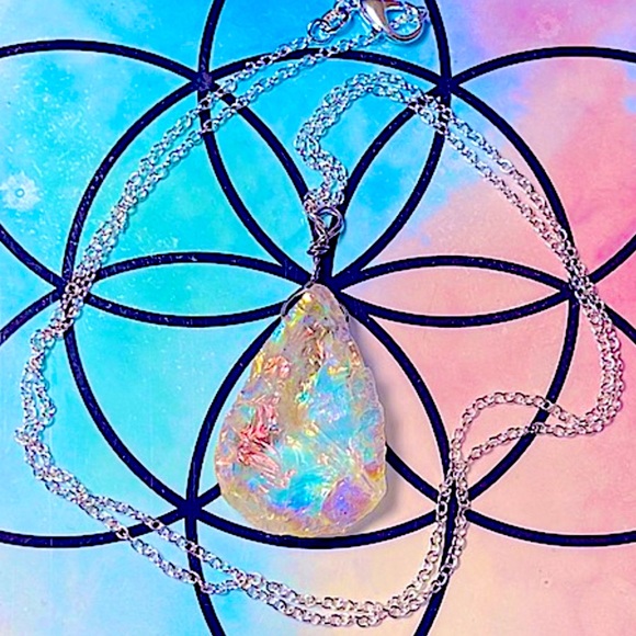 BOGO!! 🔮✨ Angel Aura Quartz Hand Crafted Pear Pendant w/ Sterling Silver chain - Picture 8 of 14